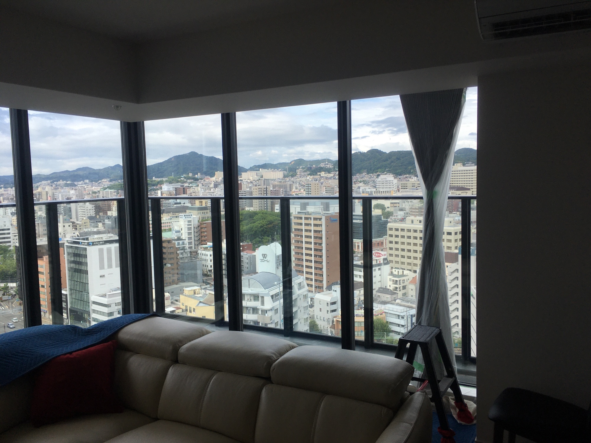 施工実績：3M NANO80S 透明遮熱フィルムの施工