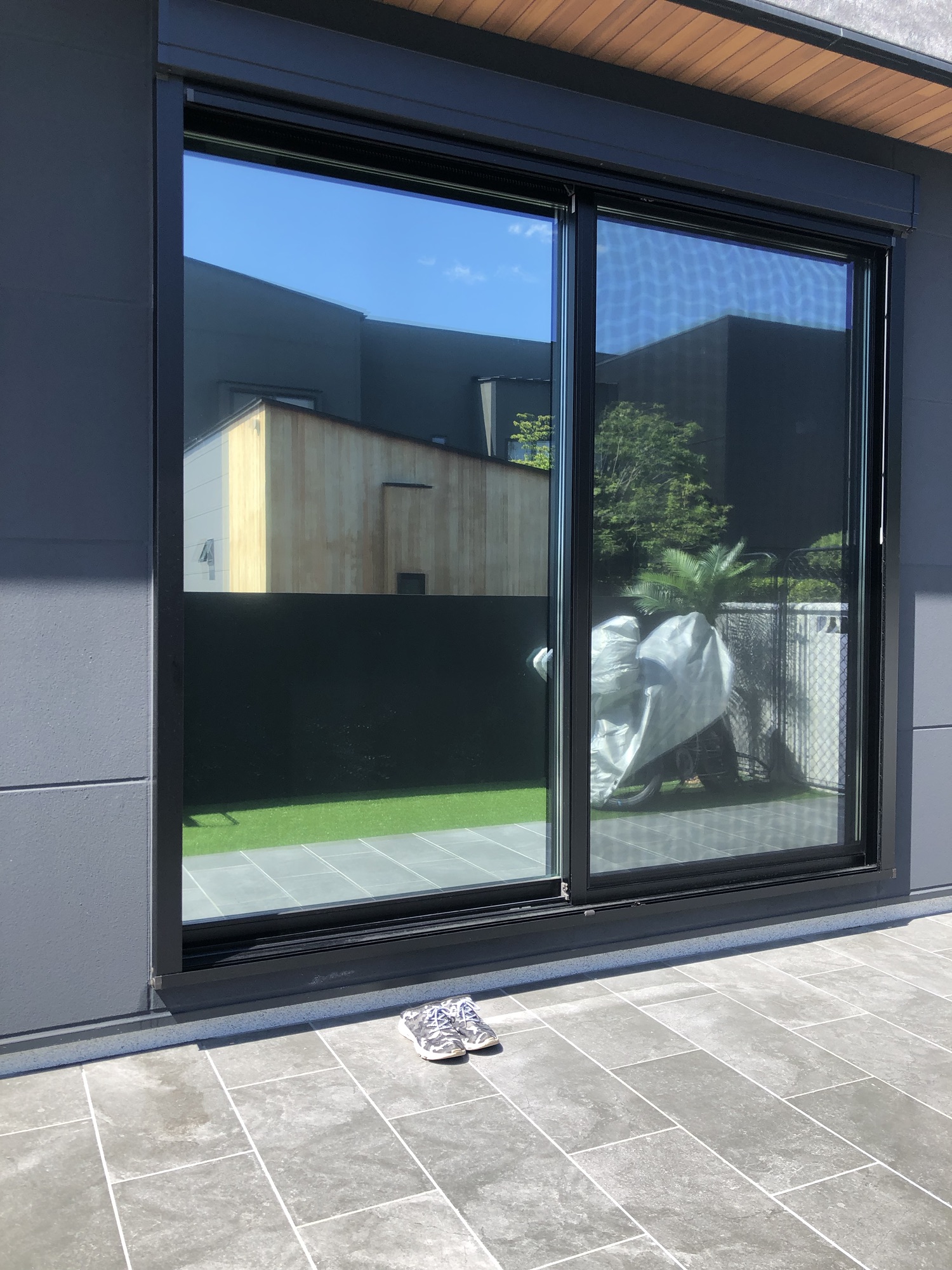 【大阪府　寝屋川市】ミラーフィルム（3M シルバー18）