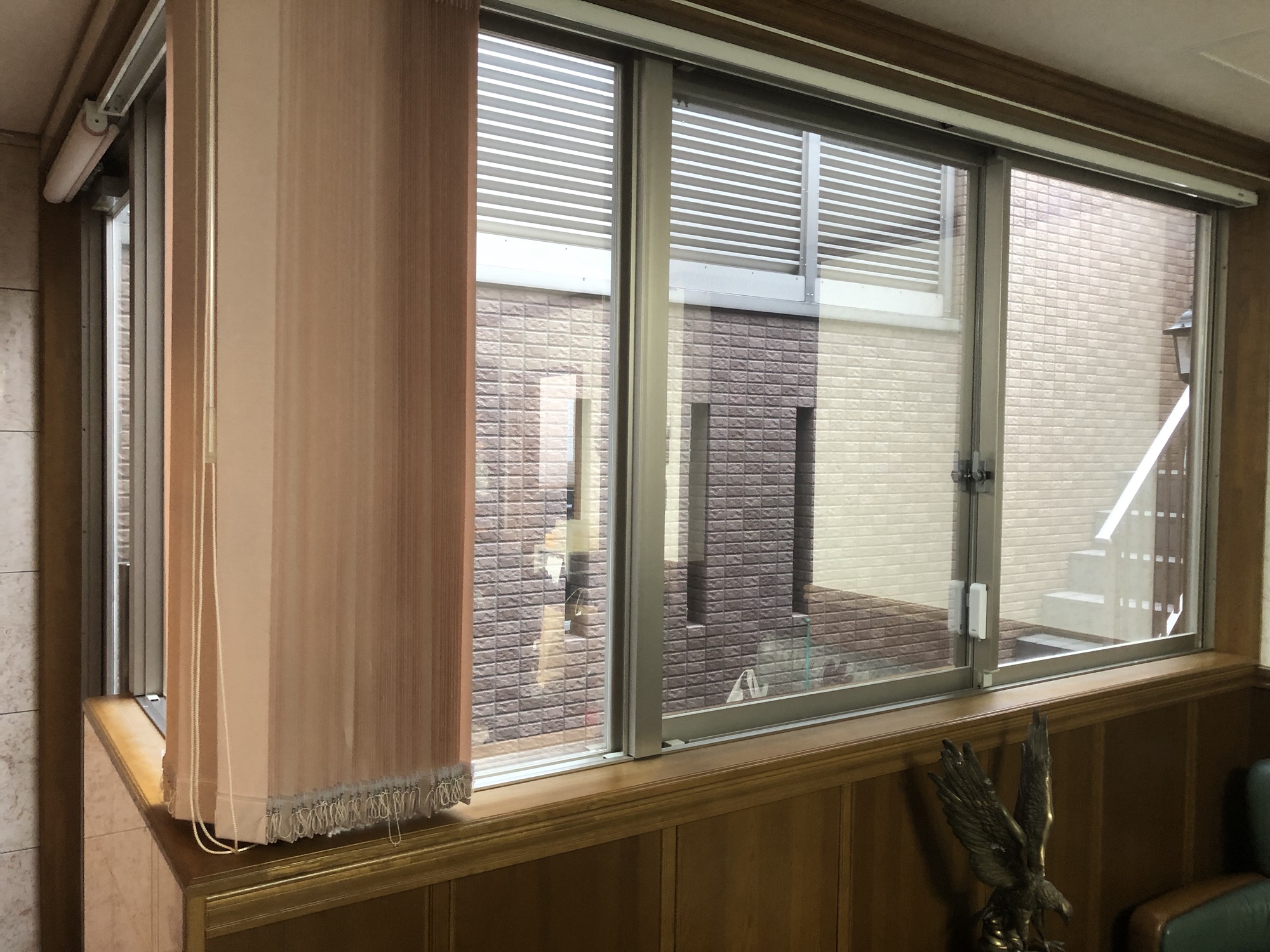 【大阪府　大阪市中央区】ミラーフィルム（3M シルバー18）