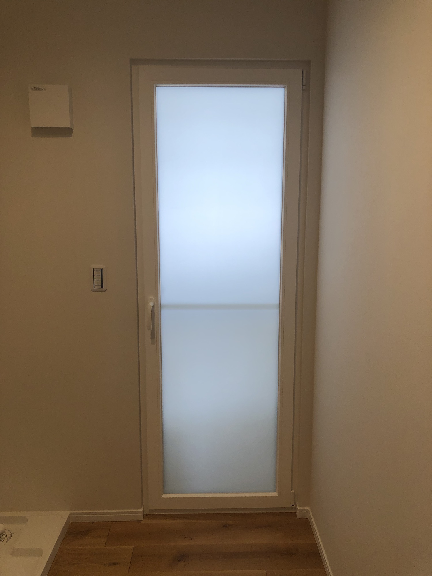 【兵庫県　三田市】フロストタイプ目隠しフィルム（3M ミルキーミルキー）